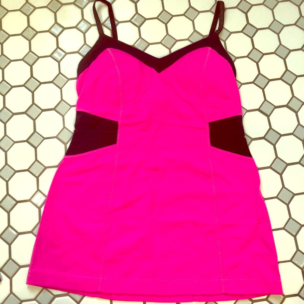 Lululemon workout tank